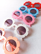 Load image into Gallery viewer, Flower Power Sunglasses for kids
